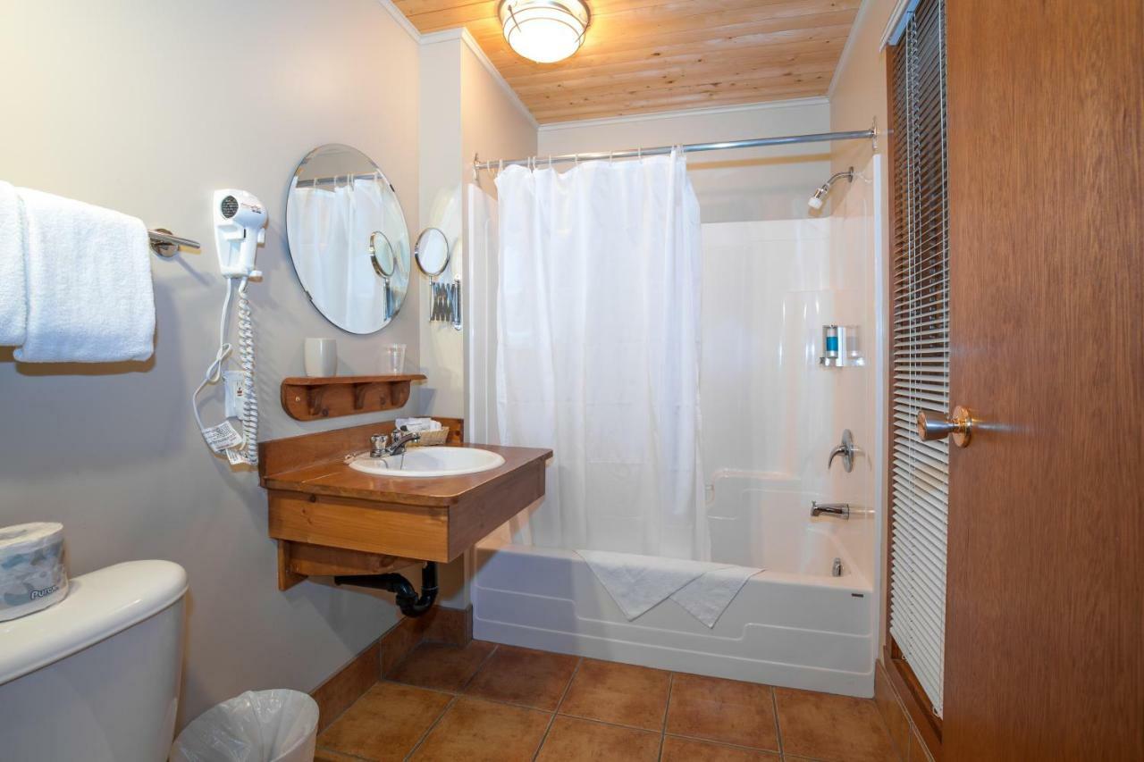 La Petite Auberge De Jouvence Magog Kültér fotó